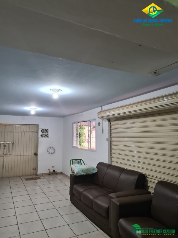 Casa à venda com 4 quartos, 200m² - Foto 4