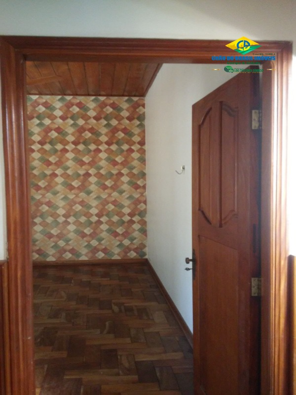 Casa à venda com 4 quartos, 180m² - Foto 15