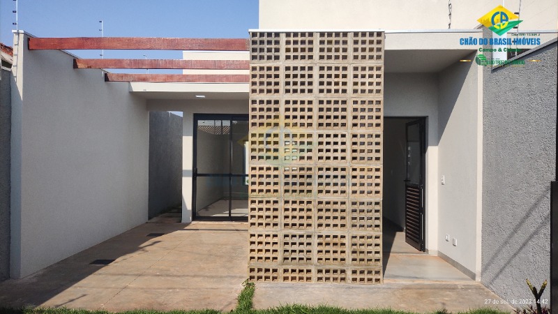 Casa à venda com 2 quartos, 84m² - Foto 1