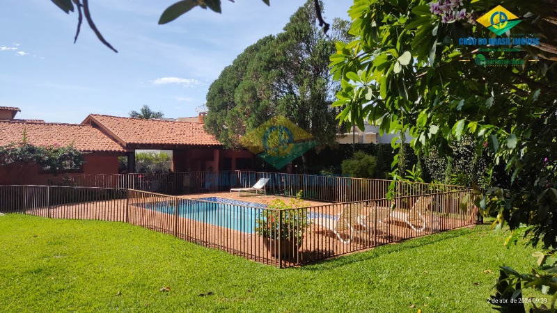 Casa à venda com 4 quartos, 650m² - Foto 8