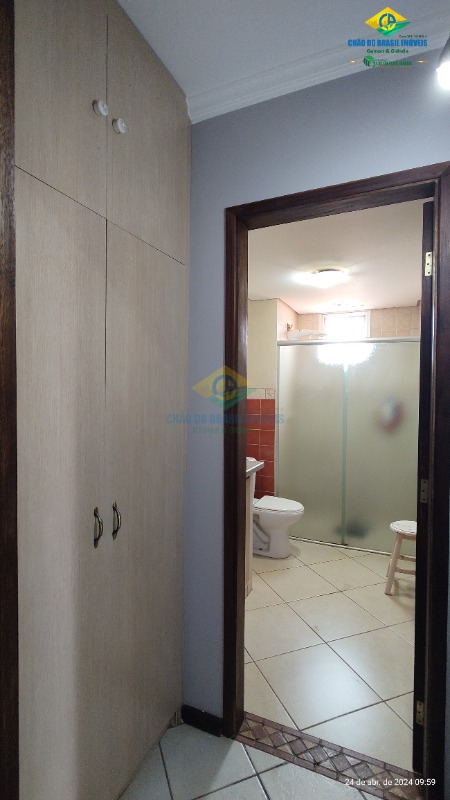 Apartamento à venda com 3 quartos, 189m² - Foto 25