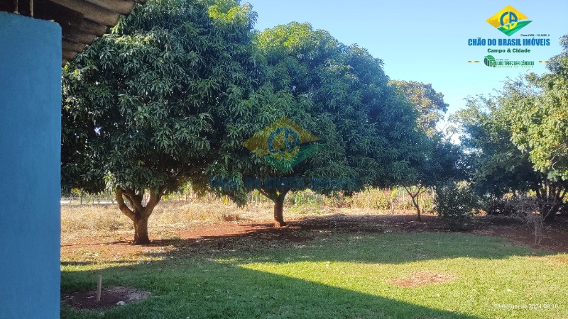 Chácara à venda com 3 quartos, 250m² - Foto 12