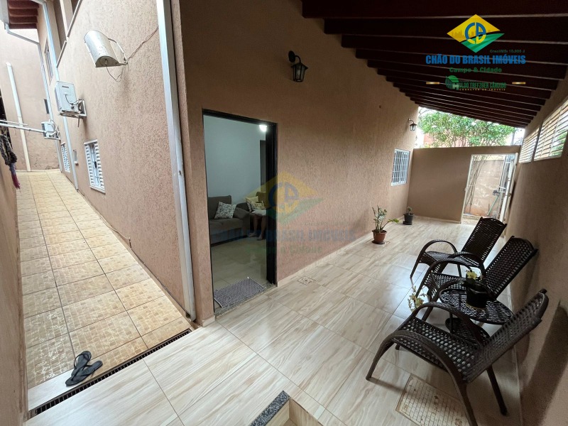 Casa à venda com 3 quartos, 187m² - Foto 4