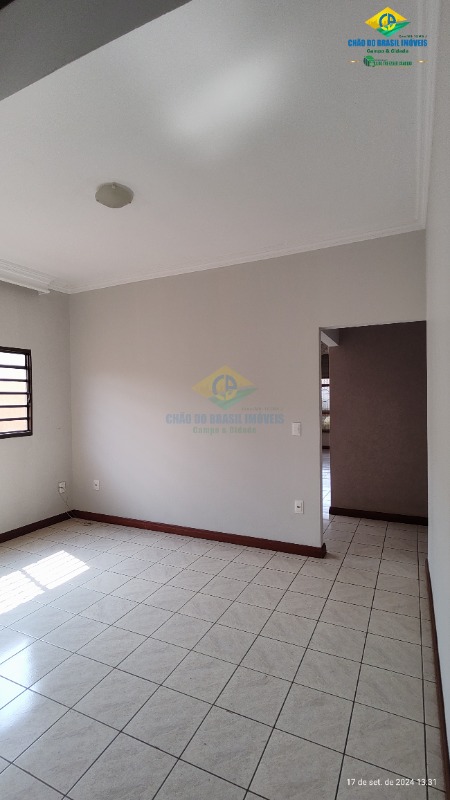 Casa à venda com 3 quartos, 252m² - Foto 14