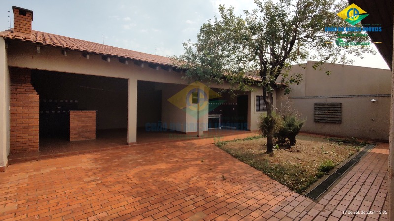 Casa à venda com 3 quartos, 252m² - Foto 24