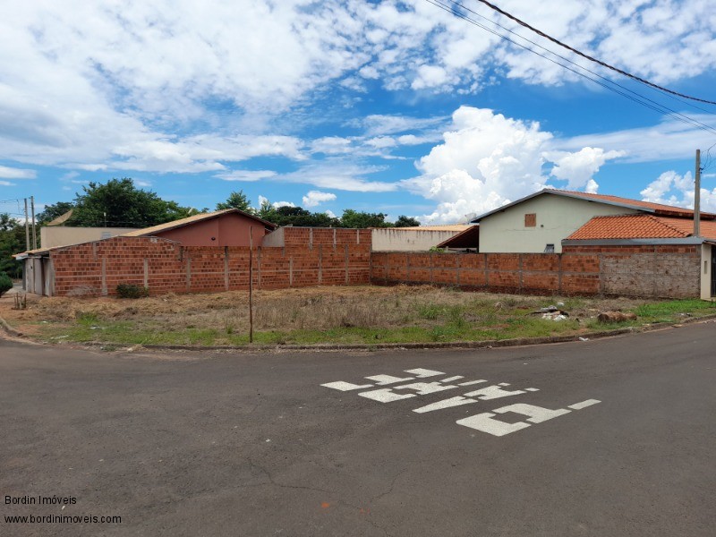 Terreno à venda, 202m² - Foto 1