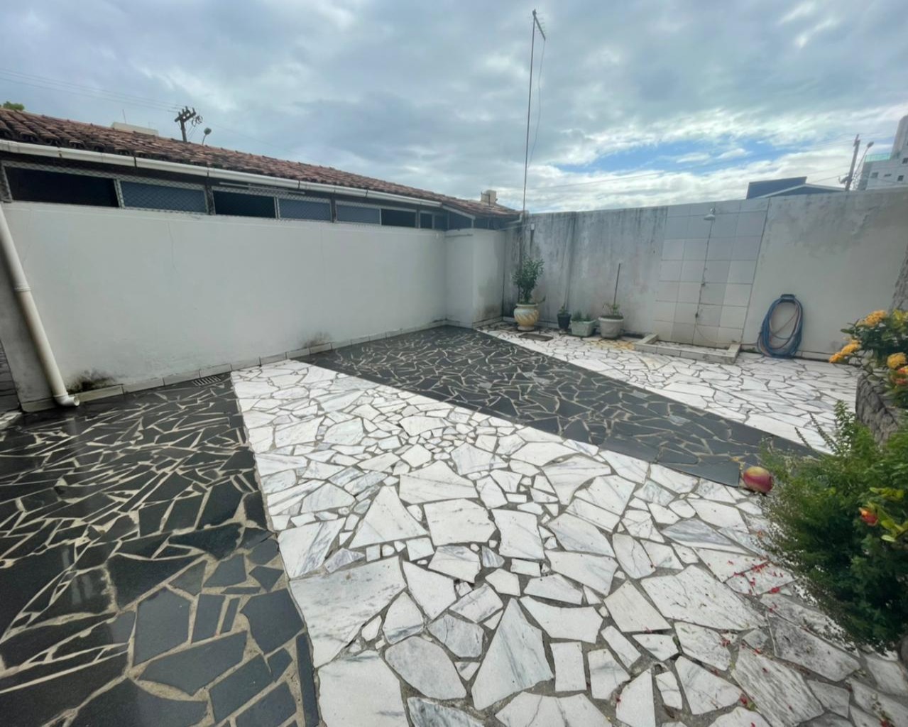 Casa à venda com 6 quartos, 260m² - Foto 27