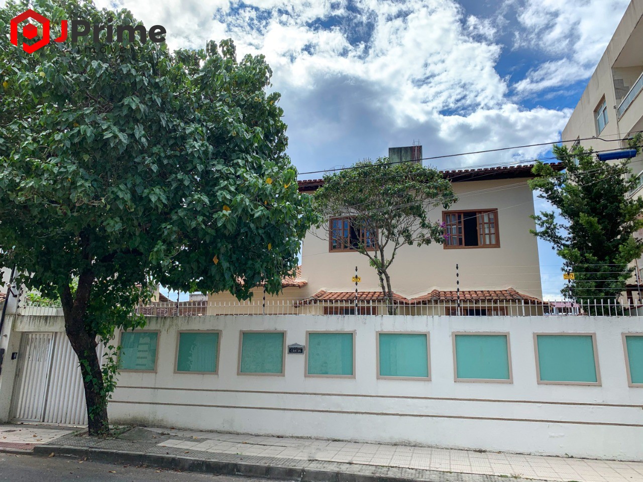 Casa à venda com 5 quartos, 500m² - Foto 2