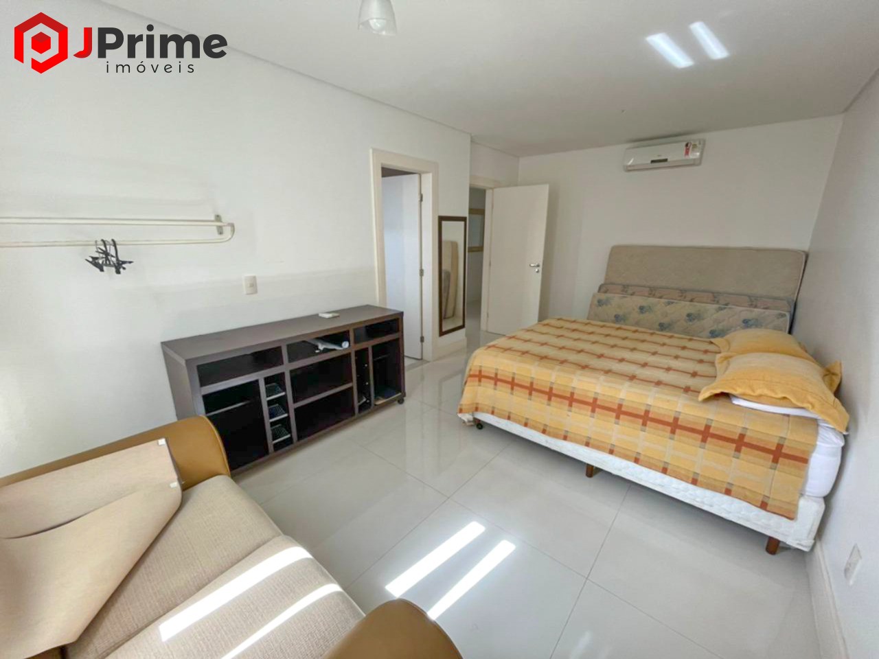 Apartamento à venda com 4 quartos, 200m² - Foto 8