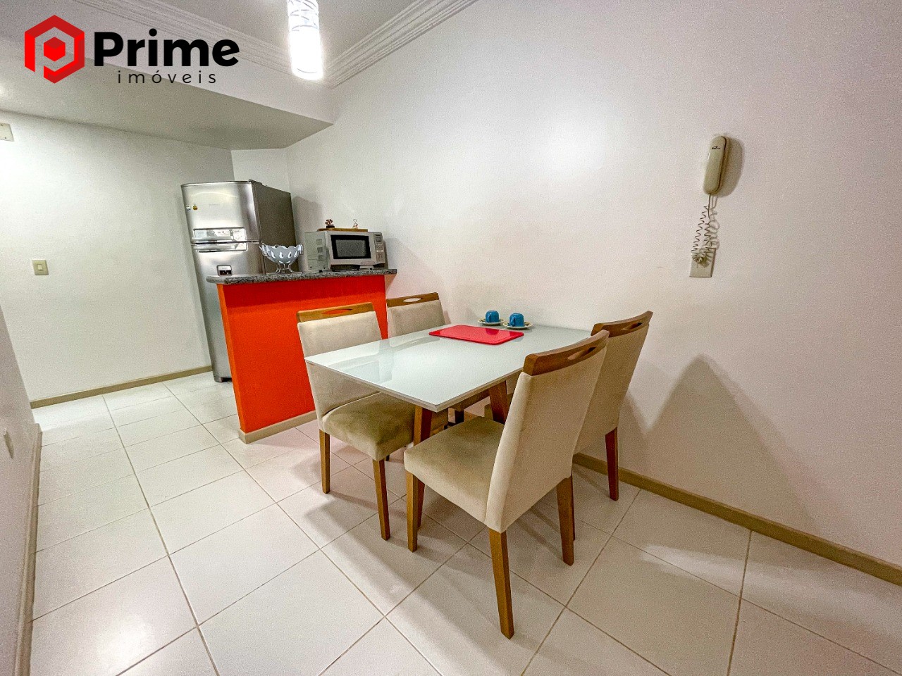 Apartamento à venda com 2 quartos, 62m² - Foto 4