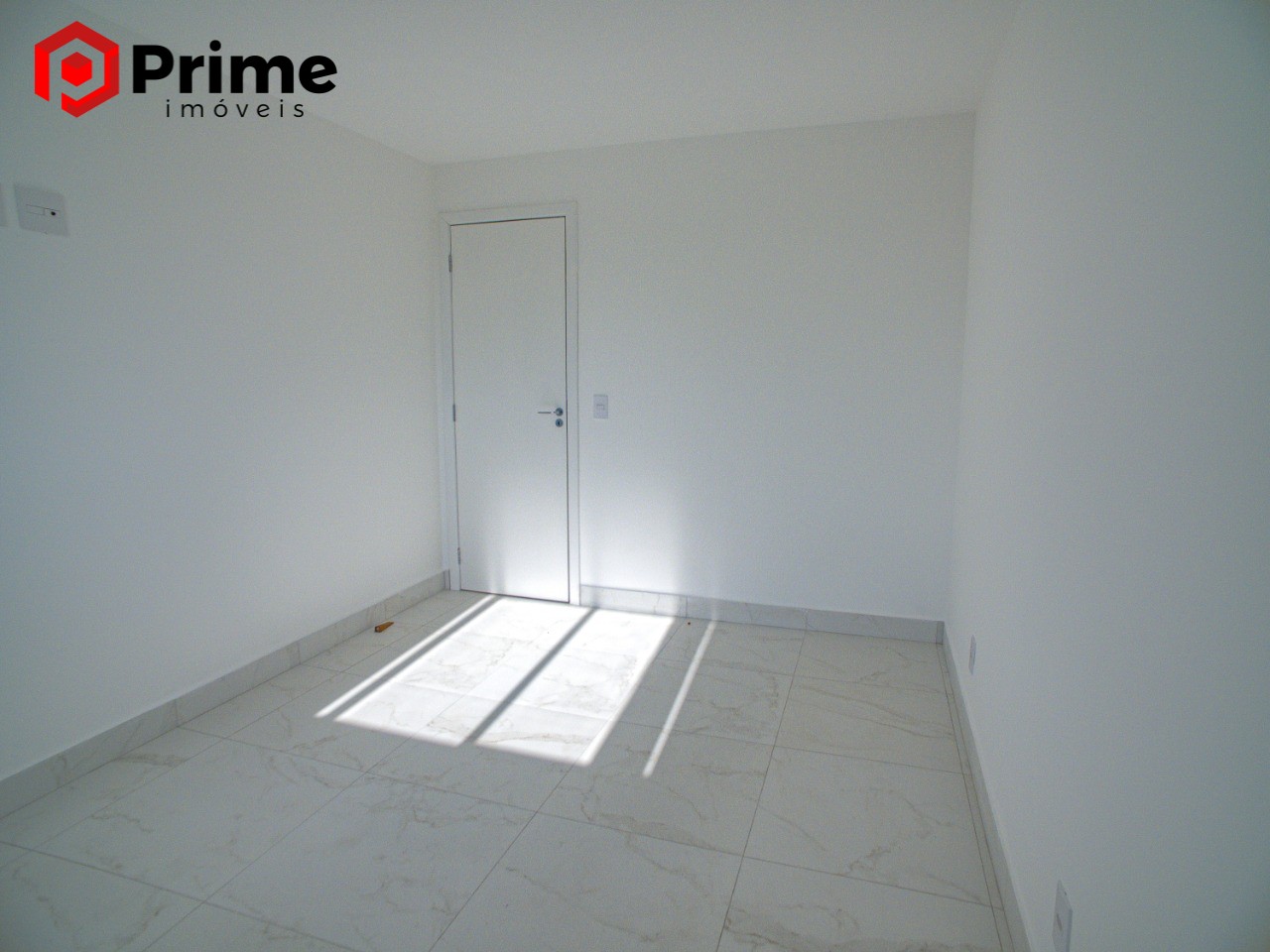 Apartamento à venda com 2 quartos, 81m² - Foto 9