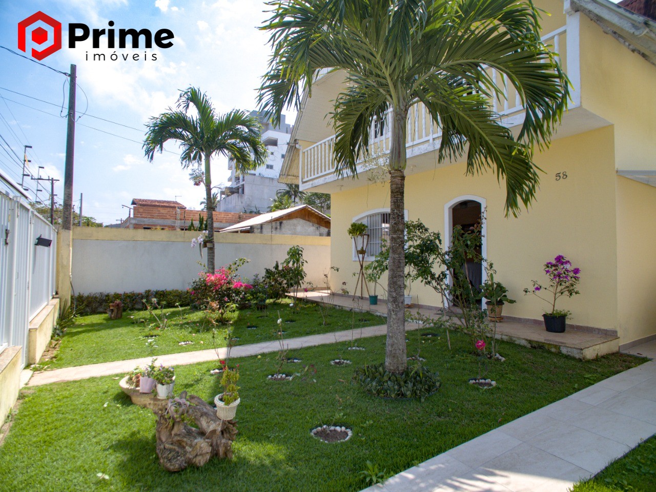 Casa, 5 quartos, 250 m² - Foto 1