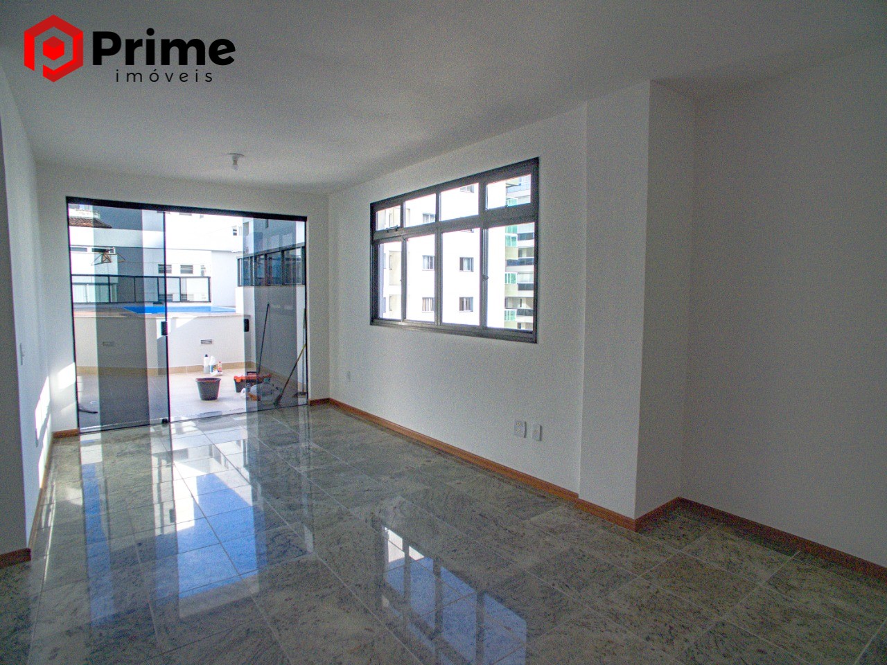 Cobertura à venda com 4 quartos, 220m² - Foto 15