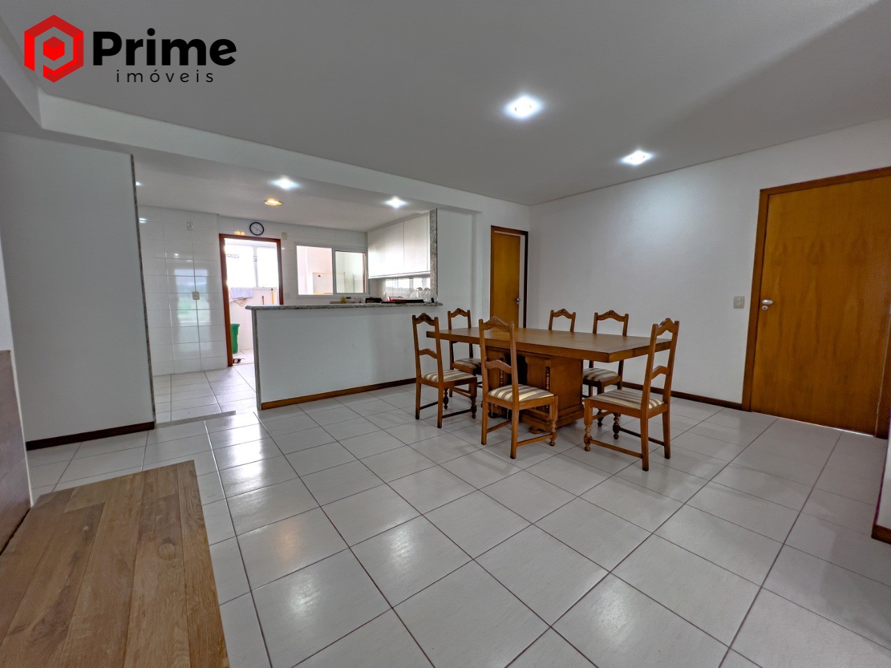 Apartamento à venda com 4 quartos, 150m² - Foto 4