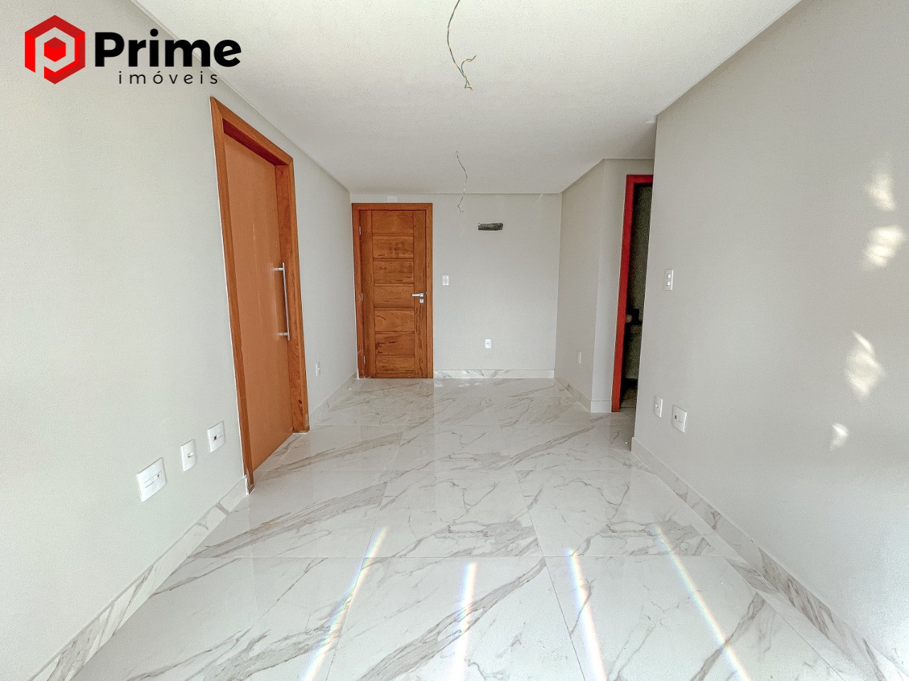 Apartamento à venda com 2 quartos, 65m² - Foto 4