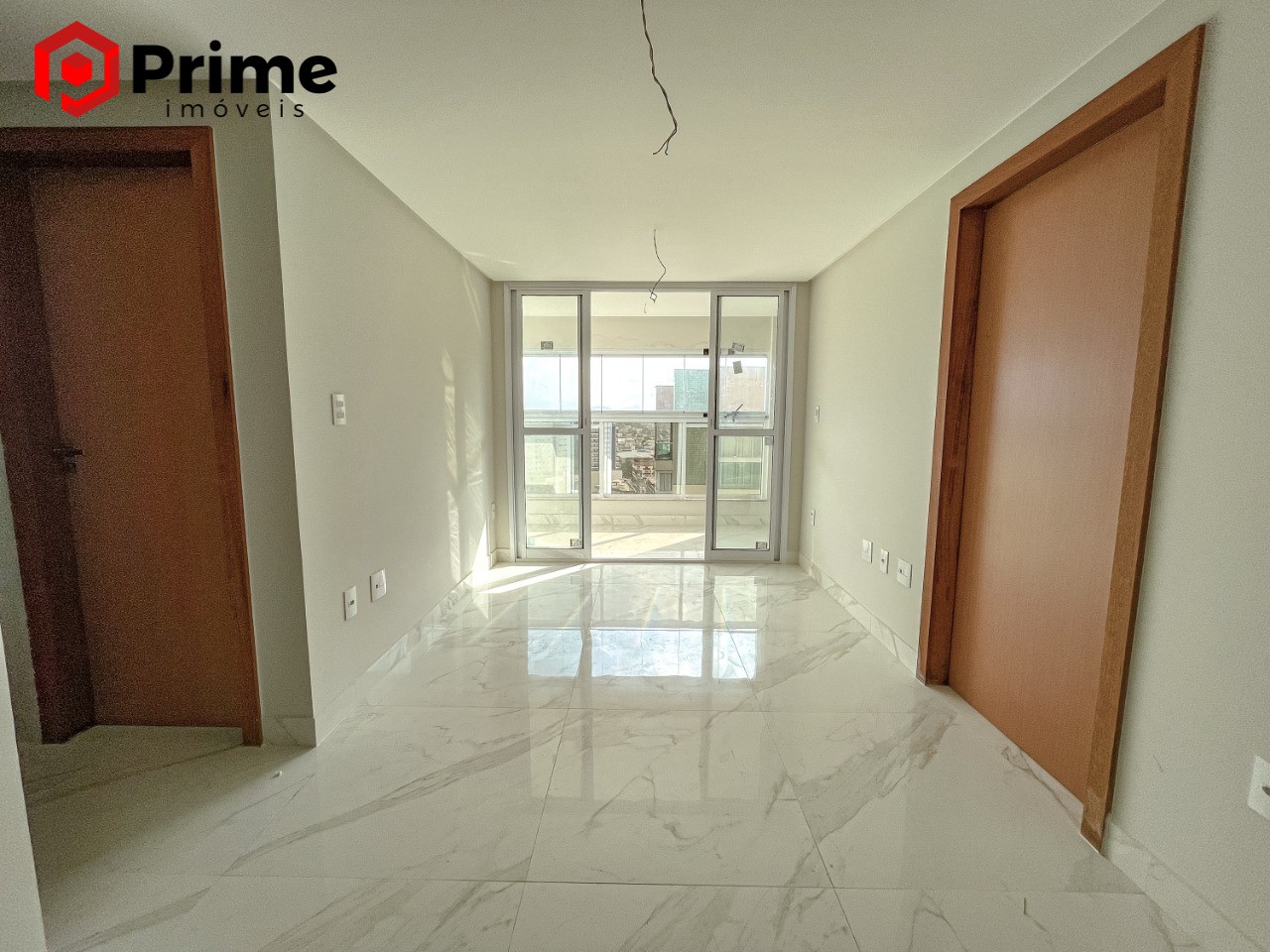 Apartamento à venda com 2 quartos, 65m² - Foto 3