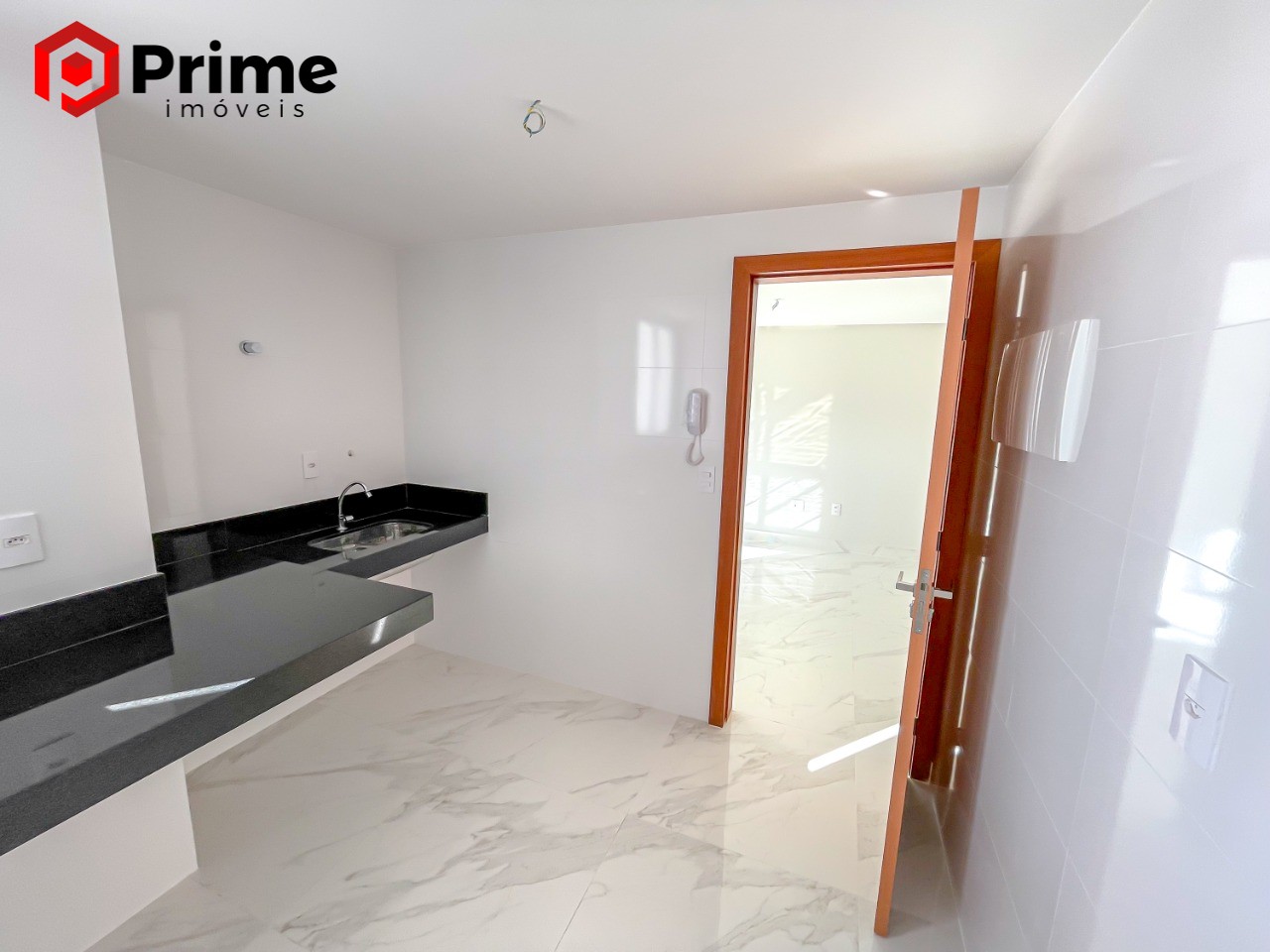 Apartamento à venda com 2 quartos, 66m² - Foto 13