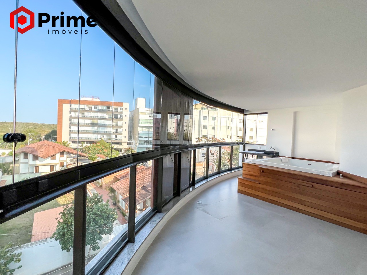 Apartamento à venda com 3 quartos, 136m² - Foto 2