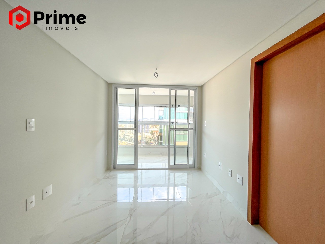 Apartamento à venda com 2 quartos, 65m² - Foto 1