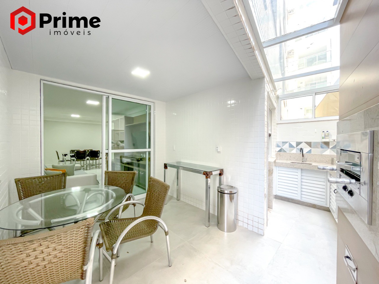 Apartamento à venda com 2 quartos, 122m² - Foto 2