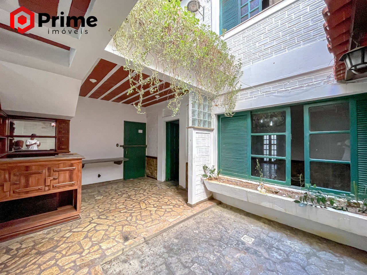 Casa à venda com 4 quartos, 300m² - Foto 4