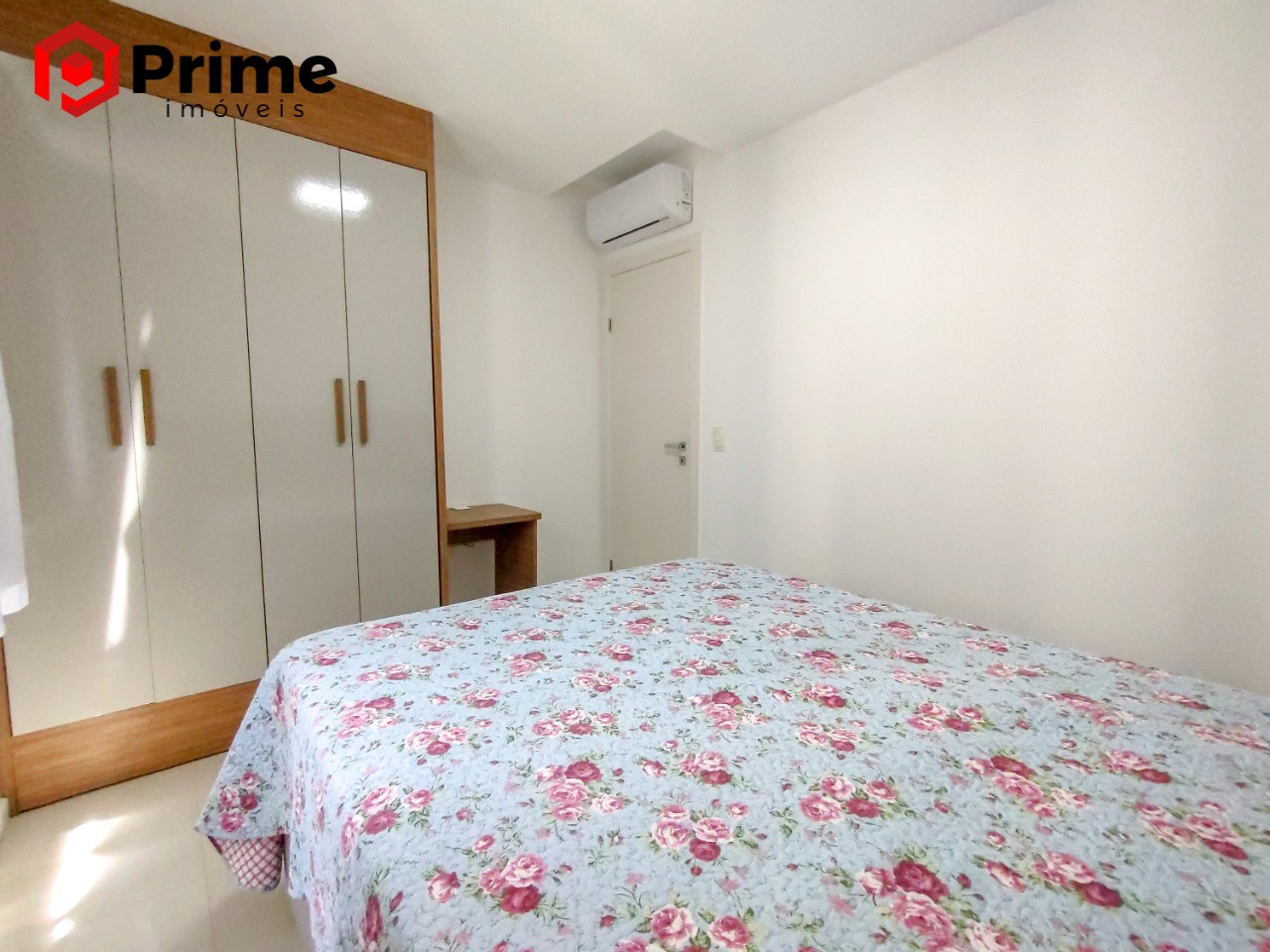 Apartamento para alugar com 3 quartos, 120m² - Foto 13