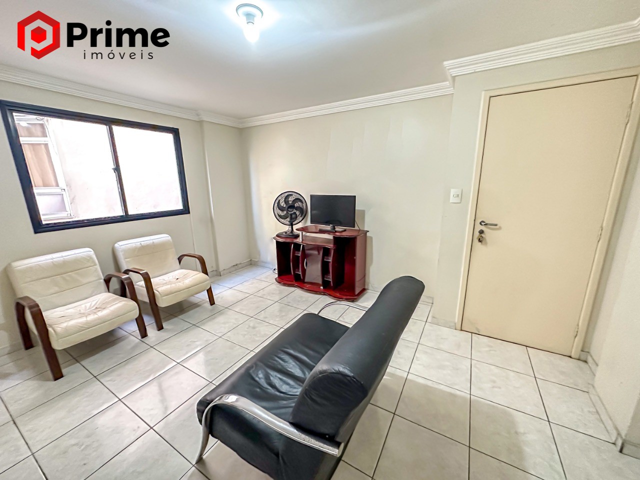 Apartamento à venda com 2 quartos, 65m² - Foto 1