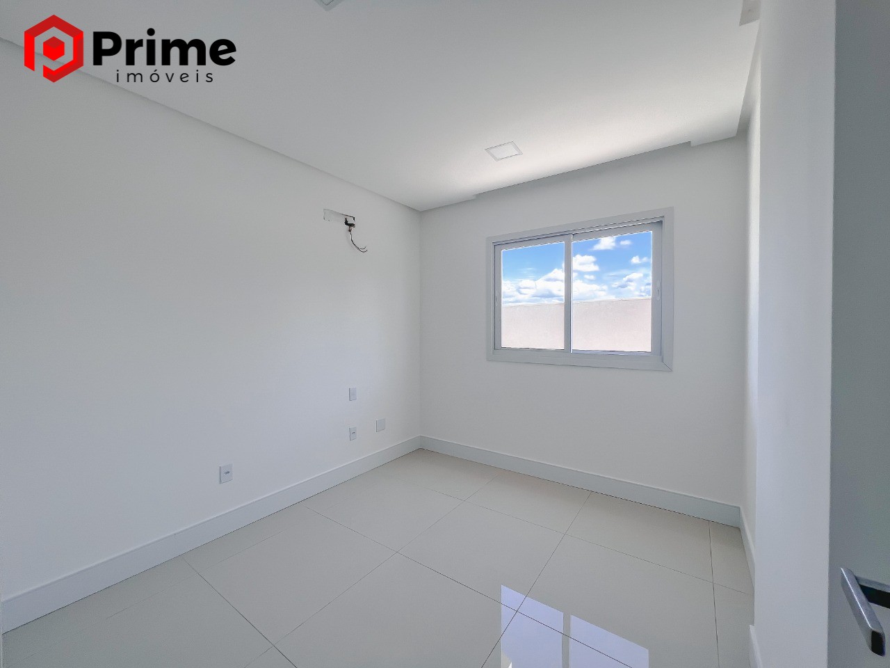 Apartamento à venda com 3 quartos, 190m² - Foto 19