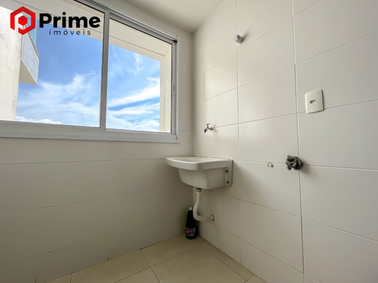 Apartamento à venda com 2 quartos, 70m² - Foto 13