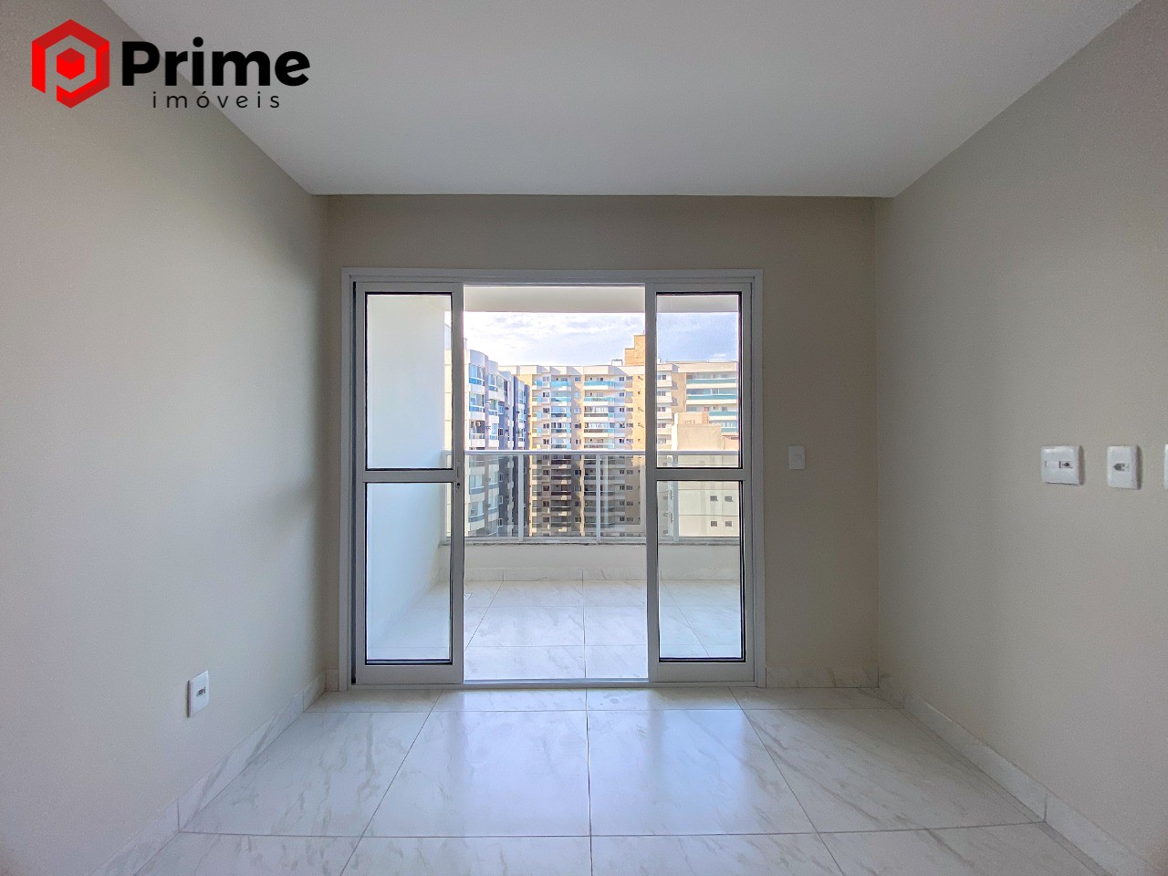 Apartamento à venda com 2 quartos, 67m² - Foto 8