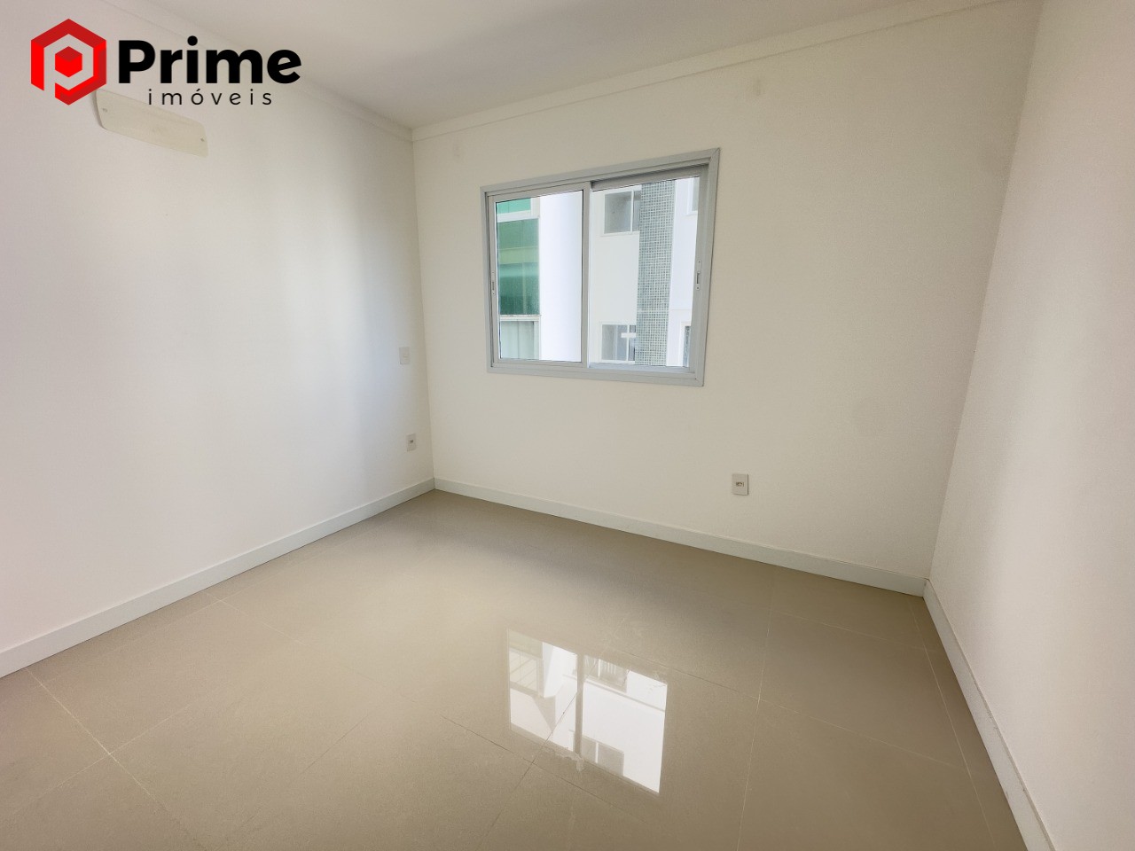 Apartamento à venda com 3 quartos, 110m² - Foto 11