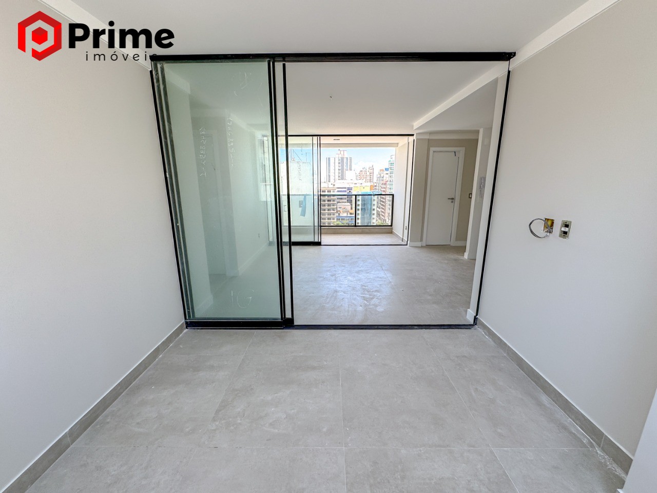 Apartamento à venda com 2 quartos, 71m² - Foto 5