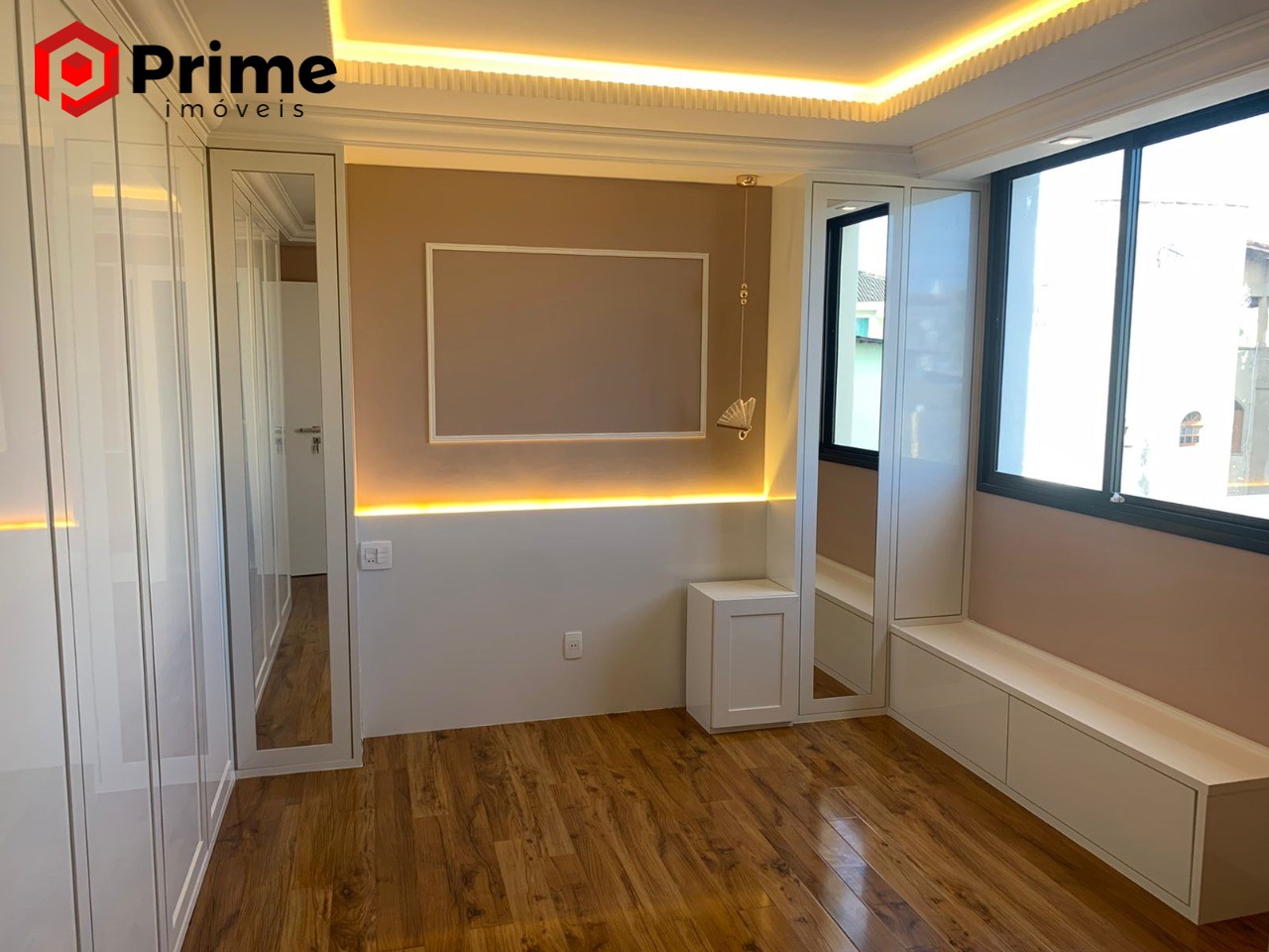 Casa à venda com 3 quartos, 210m² - Foto 10