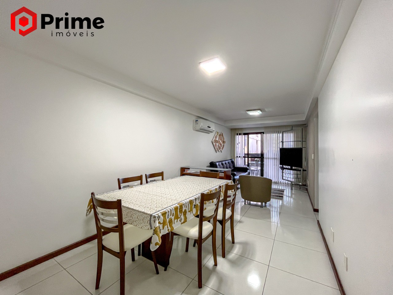 Apartamento à venda com 2 quartos, 130m² - Foto 3