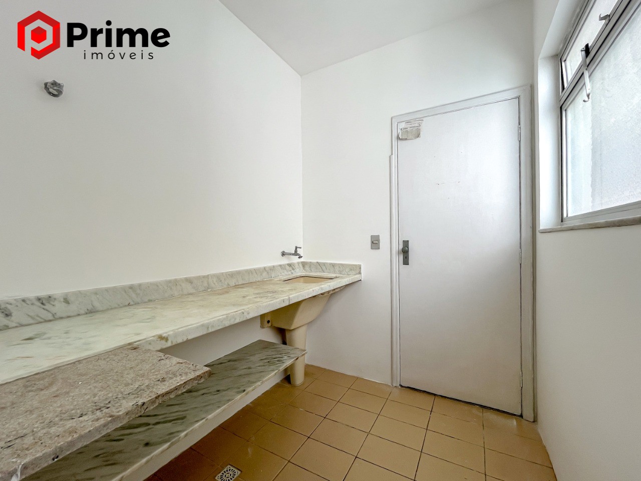 Apartamento à venda com 3 quartos, 150m² - Foto 9