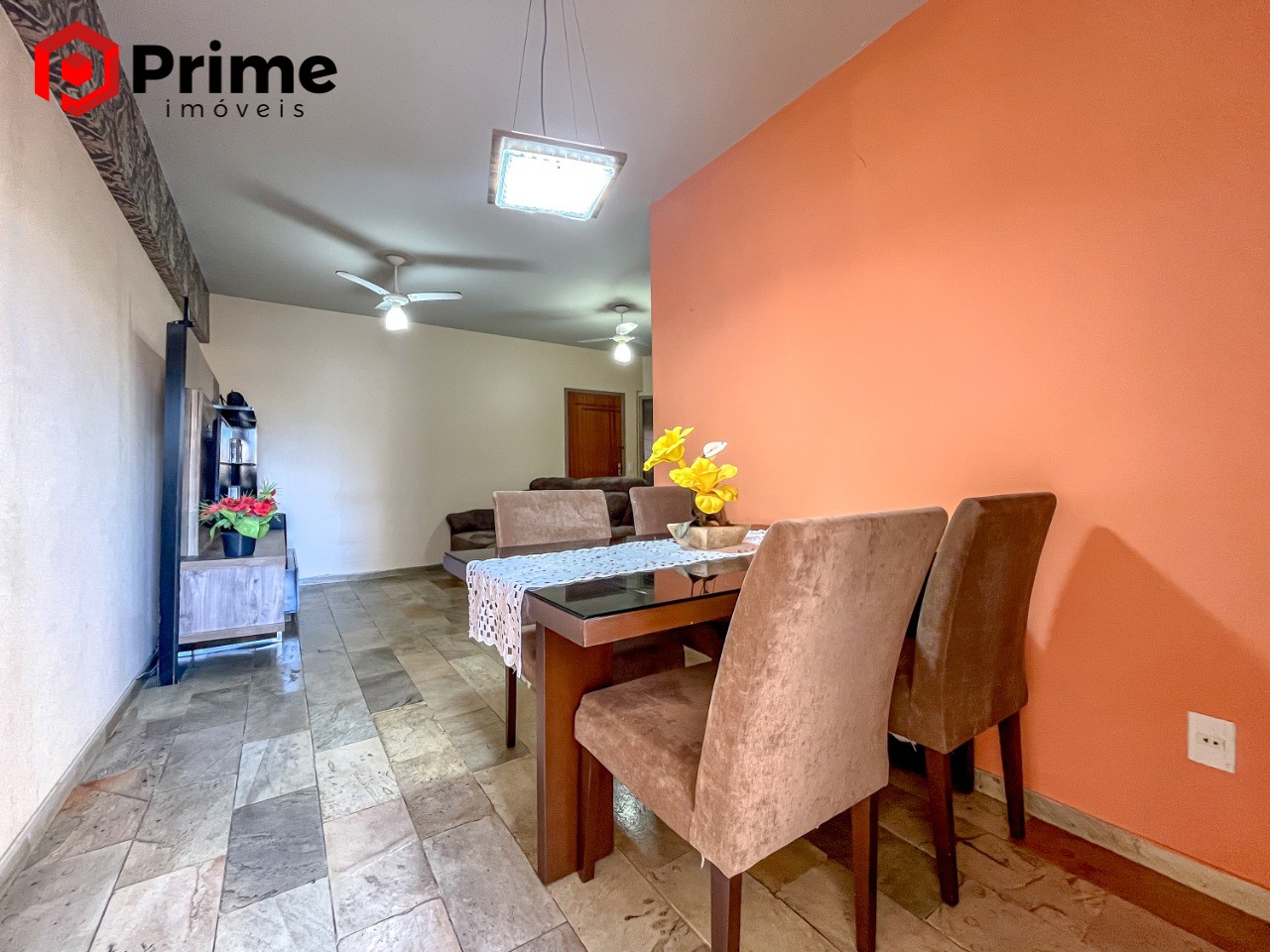 Apartamento à venda com 2 quartos, 80m² - Foto 4