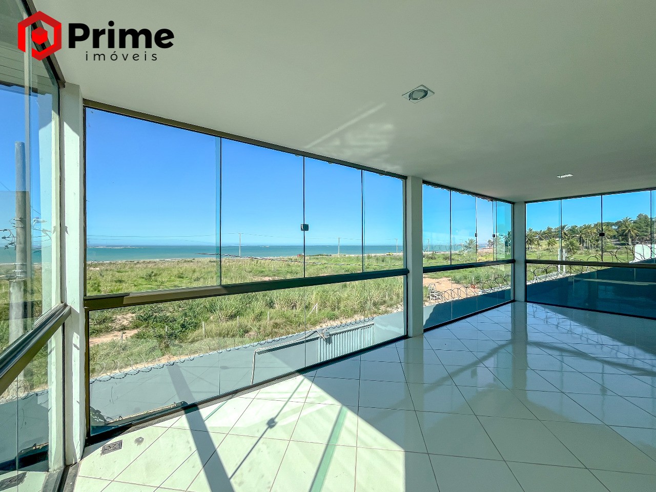 Casa à venda com 3 quartos, 280m² - Foto 1
