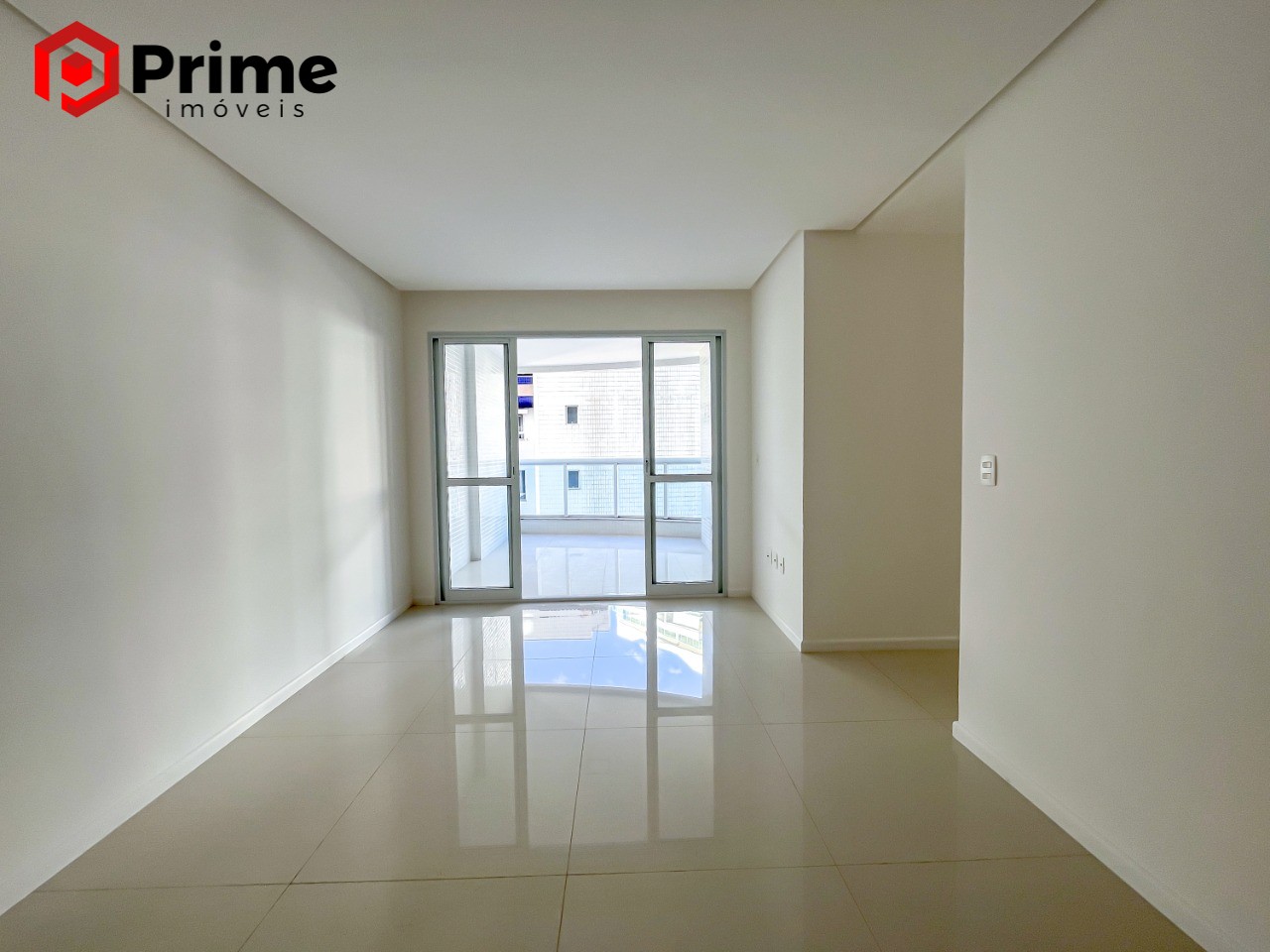 Apartamento à venda com 3 quartos, 89m² - Foto 3