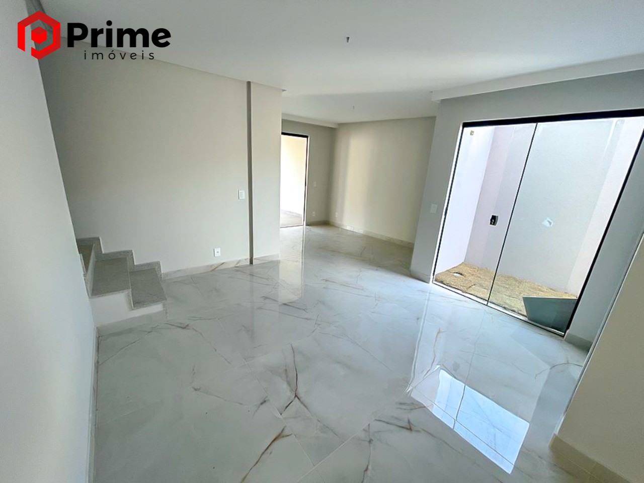 Casa à venda com 3 quartos, 124m² - Foto 4
