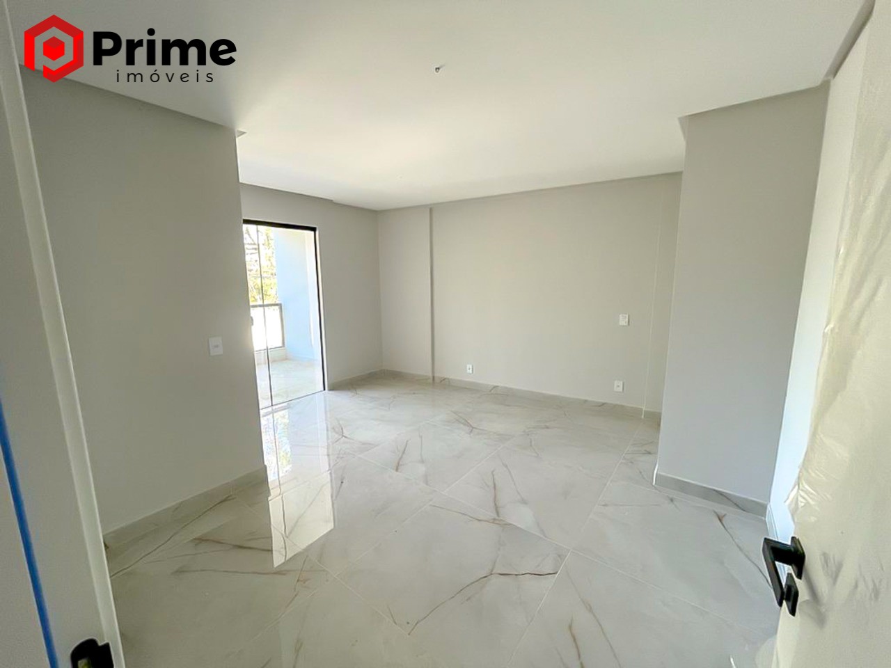 Casa à venda com 3 quartos, 124m² - Foto 11