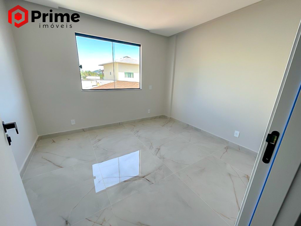 Casa à venda com 3 quartos, 124m² - Foto 14