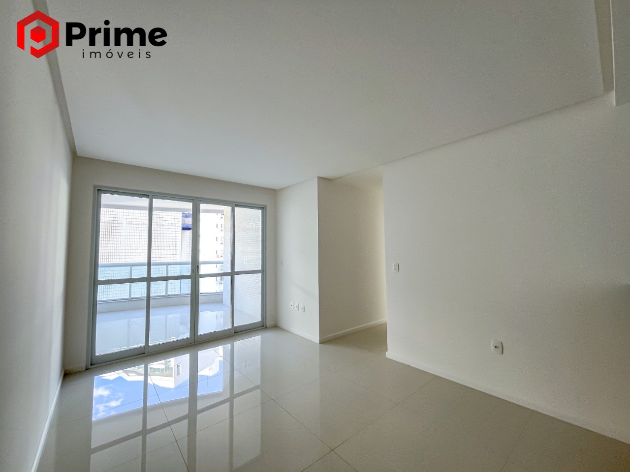 Apartamento à venda com 3 quartos, 89m² - Foto 2