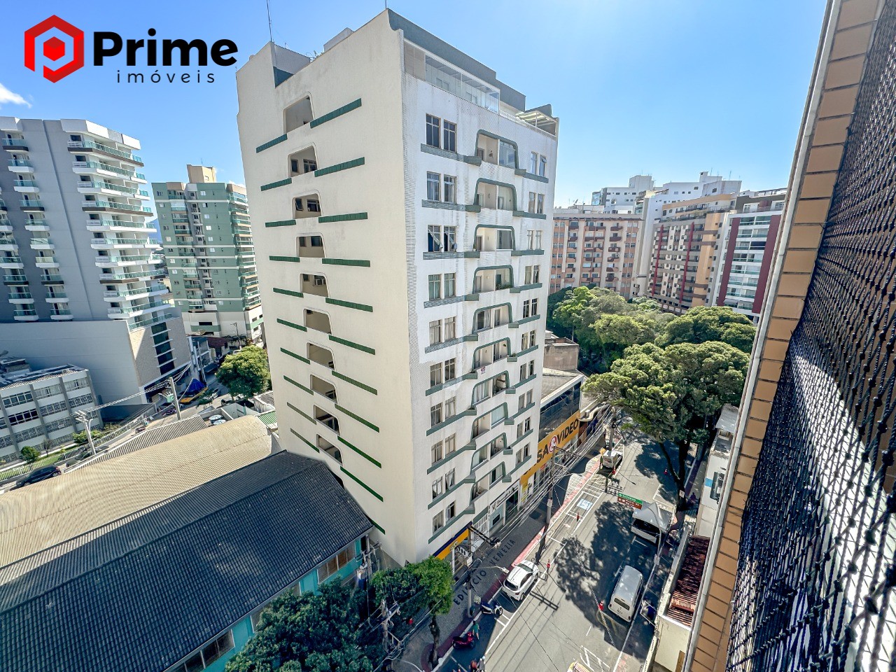 Apartamento à venda com 2 quartos, 70m² - Foto 4