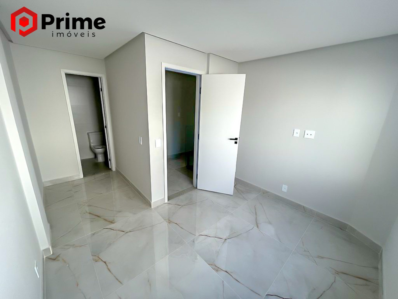 Casa à venda com 3 quartos, 134m² - Foto 14