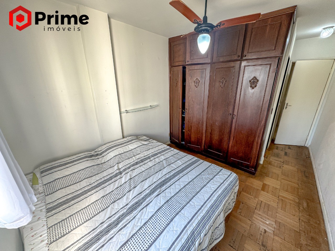 Apartamento à venda com 2 quartos, 70m² - Foto 11