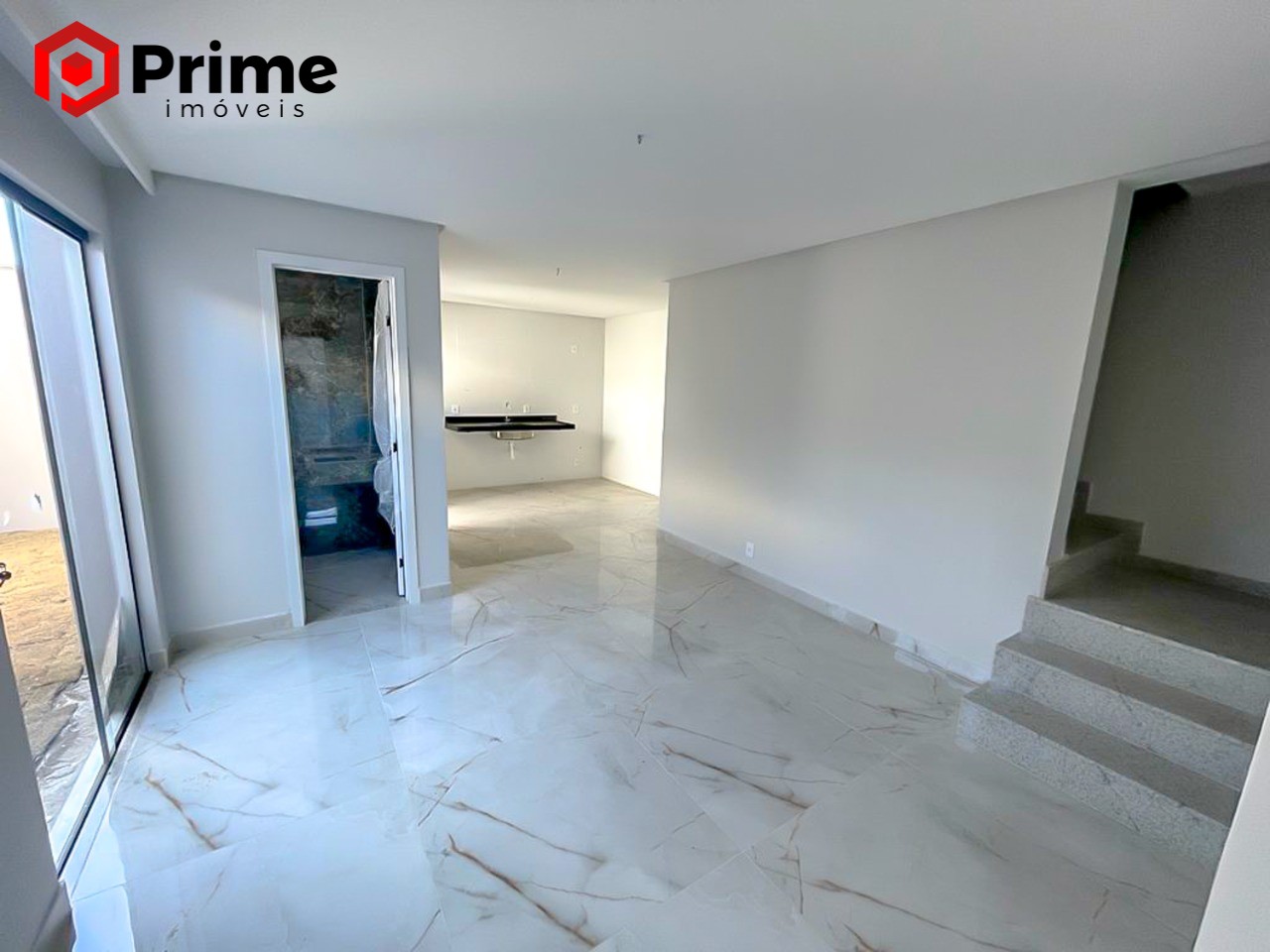 Casa à venda com 3 quartos, 124m² - Foto 3