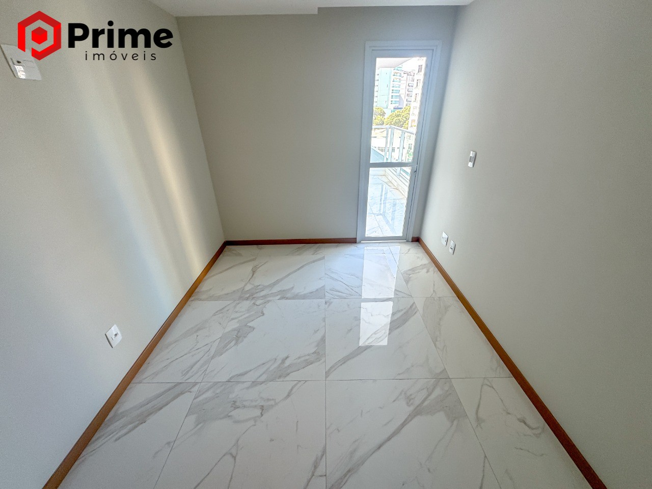 Apartamento à venda com 2 quartos, 67m² - Foto 9