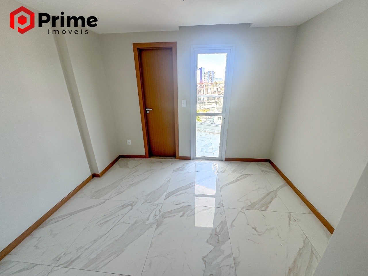 Apartamento à venda com 2 quartos, 67m² - Foto 11