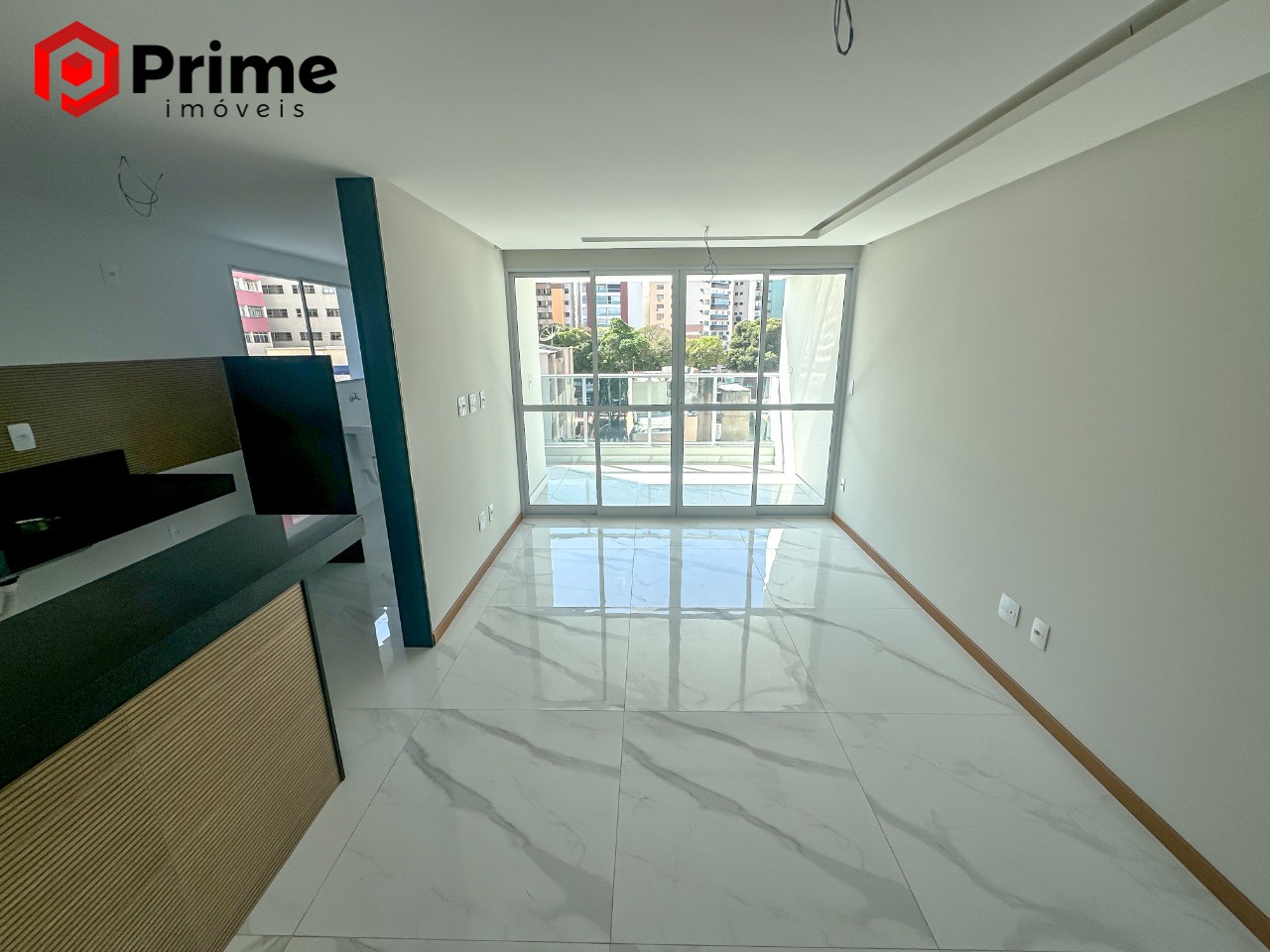 Apartamento à venda com 3 quartos, 92m² - Foto 2