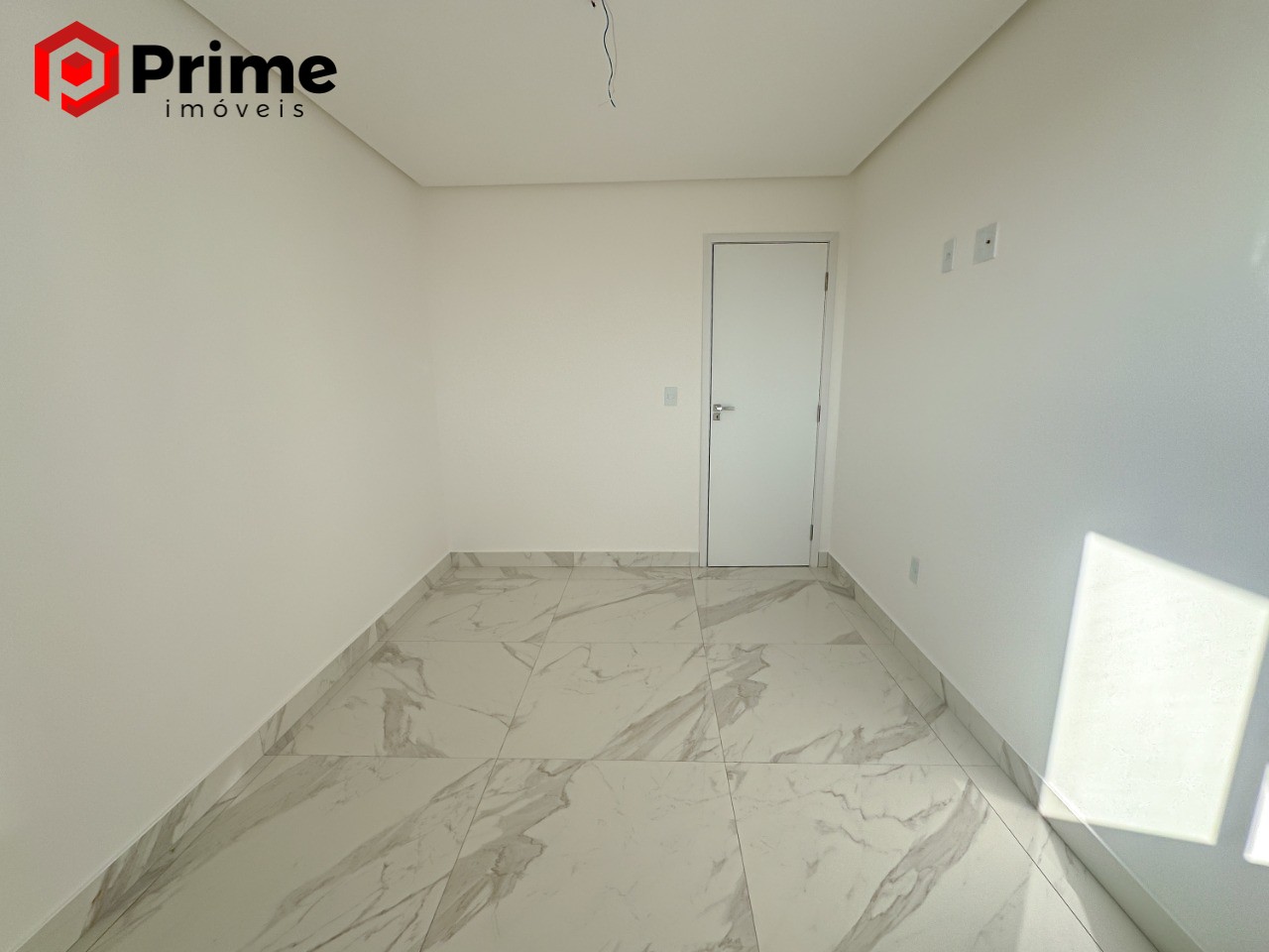 Apartamento à venda com 2 quartos, 80m² - Foto 14